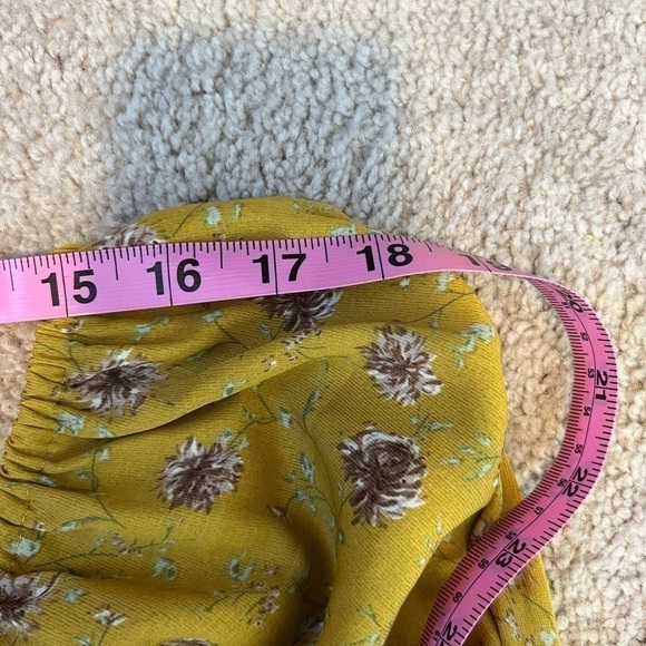 NWT Altar'd State Women's Yellow Floral Crop Top Lg. - Picture 10 of 12